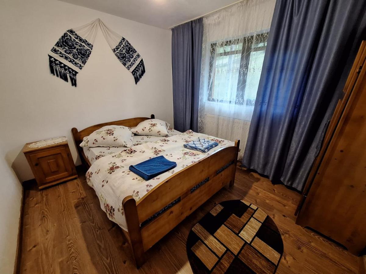 Cabana Georgiana Maria Ghetari エクステリア 写真